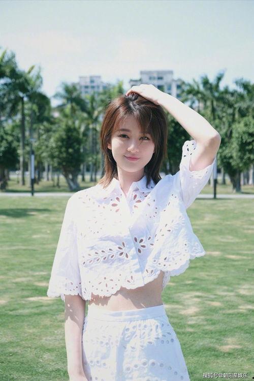 娱乐吃瓜酱乔欣,从“娱乐吃瓜酱”到人气小花，她的蜕变之路